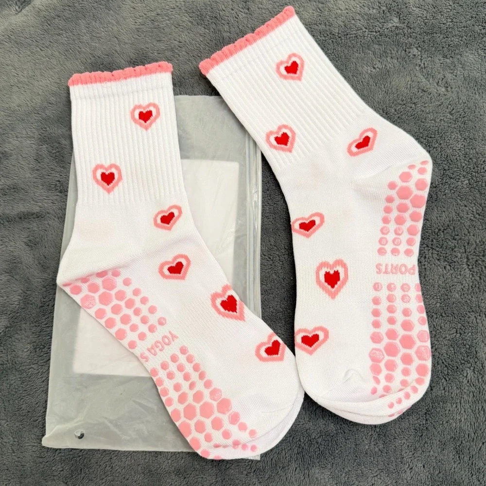 Yoga Sports Grip Socks Women One Size White Pink New Heart Print Non-slip Crew